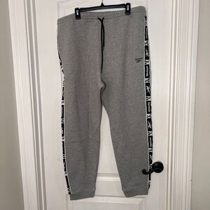 Reebok Mens RI Tape Jogger Pants Medium Grey Heather Size XL HB2163‎ NEW